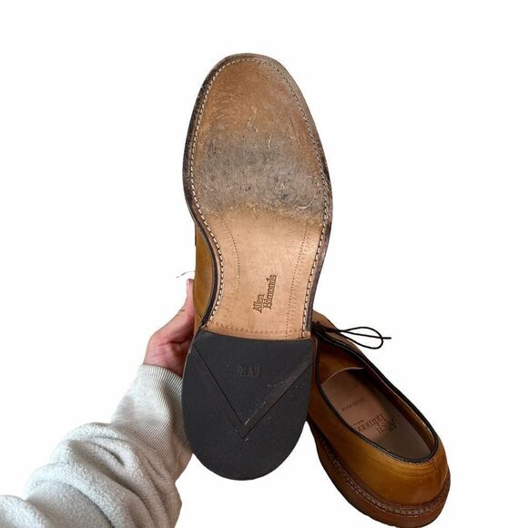 Allen Edmonds Hillcrest Tan Leather Derby Shoes - Picture 8 of 12